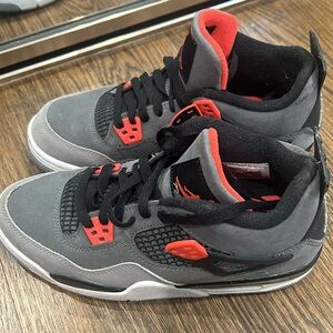 Air Jordan 4 Retro (GS)